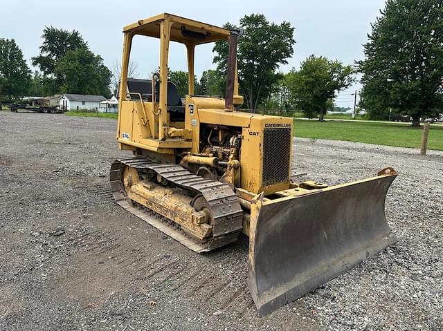 Image of Caterpillar D3B equipment image 2