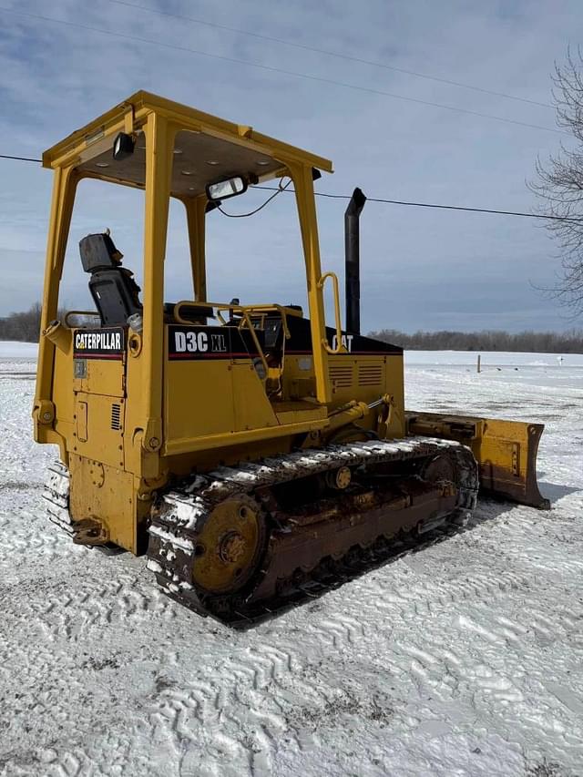 Image of Caterpillar D3C XL equipment image 3