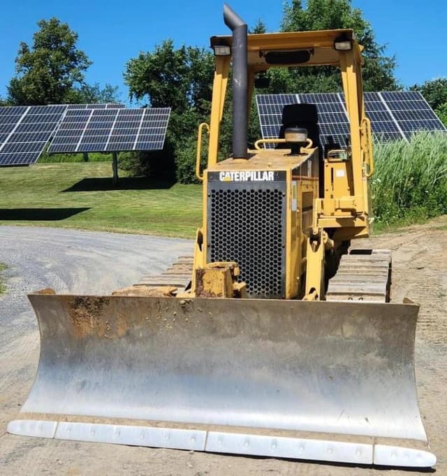Image of Caterpillar D3C XL equipment image 2