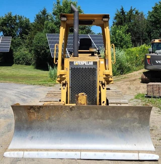 Image of Caterpillar D3C XL equipment image 3