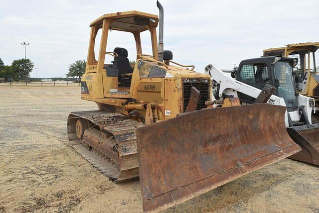 Image of Caterpillar D3G equipment image 3