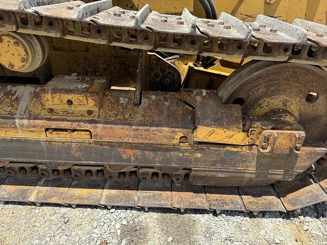 Image of Caterpillar D3G equipment image 4