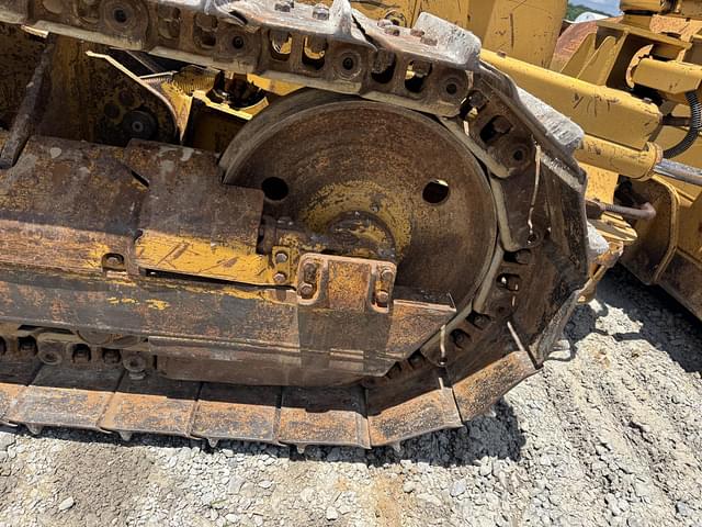 Image of Caterpillar D3G equipment image 3