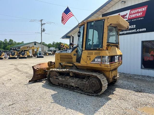Image of Caterpillar D3GXL equipment image 2