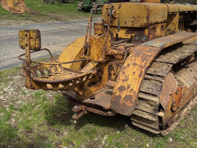 Image of Caterpillar D4 equipment image 4