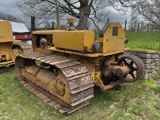 Image of Caterpillar D4 equipment image 2