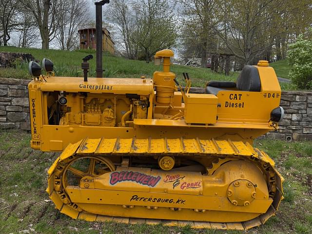 Image of Caterpillar D4 equipment image 1