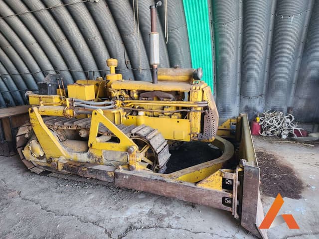 Image of Caterpillar D4 equipment image 1