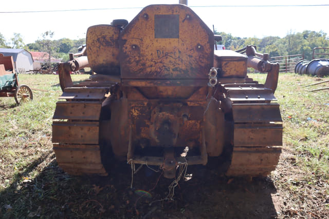 Image of Caterpillar D4 equipment image 3