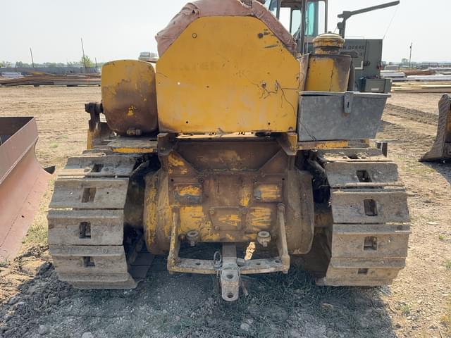 Image of Caterpillar D4 equipment image 3