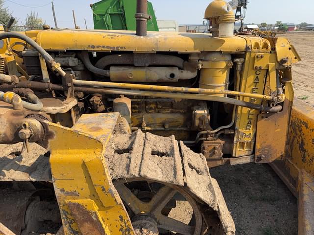 Image of Caterpillar D4 equipment image 1