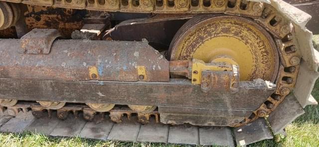 Image of Caterpillar D4C equipment image 4