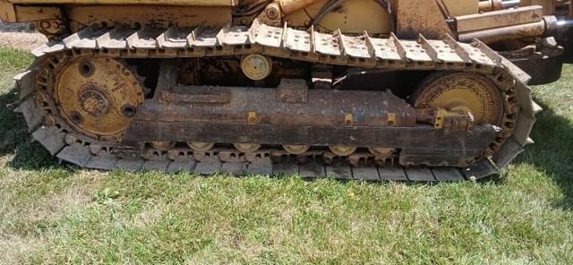 Image of Caterpillar D4C equipment image 3