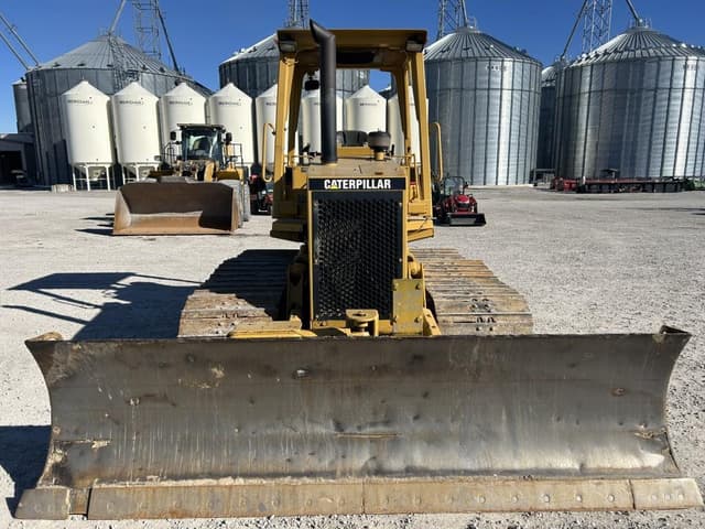 Image of Caterpillar D4C LGP Series III equipment image 4