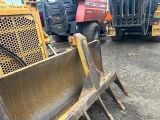 Image of Caterpillar D4D equipment image 2