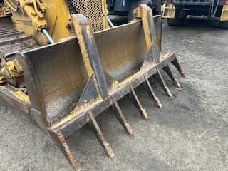 Image of Caterpillar D4D equipment image 3