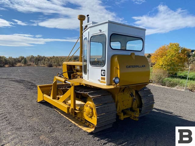 Image of Caterpillar D4D equipment image 2
