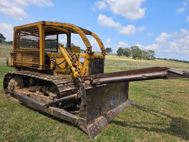 Image of Caterpillar D4D equipment image 2