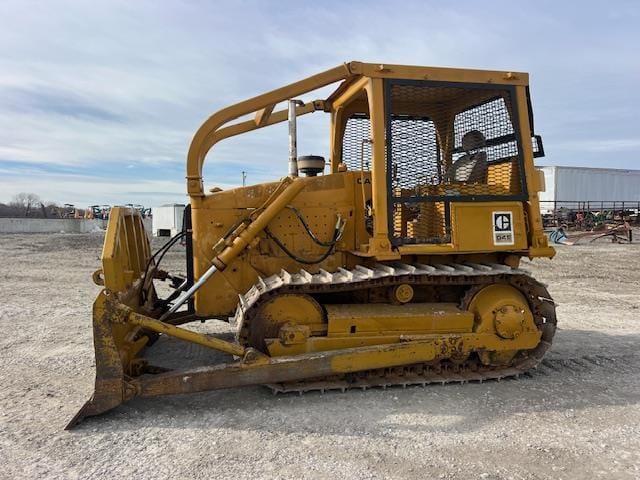Caterpillar D4E Equipment Image0