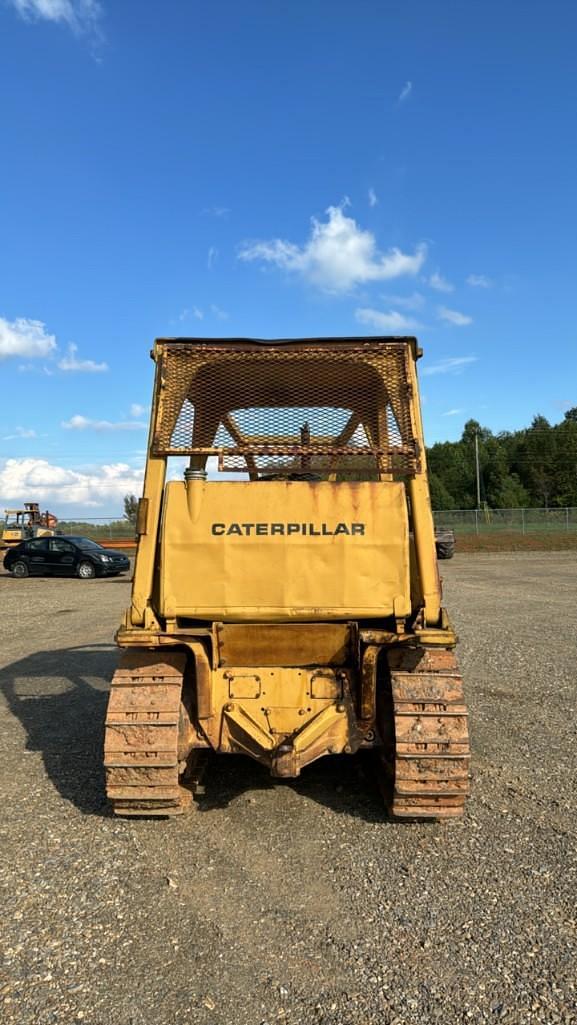 Image of Caterpillar D4E equipment image 4