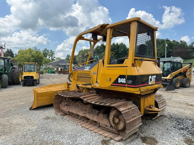 Image of Caterpillar D4G equipment image 1