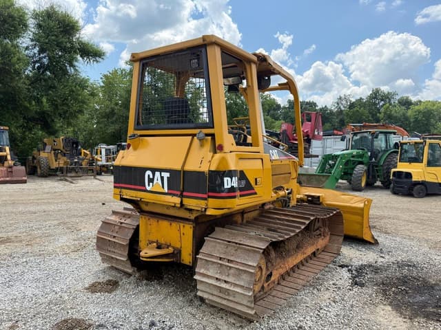 Image of Caterpillar D4G equipment image 3