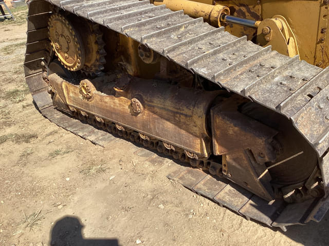 Image of Caterpillar D4H equipment image 4