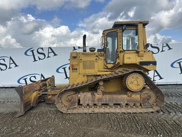 Image of Caterpillar D4H Series II equipment image 1