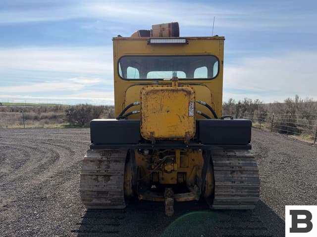 Image of Caterpillar D5 equipment image 4