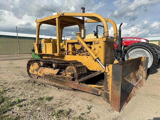 Image of Caterpillar D5 equipment image 1