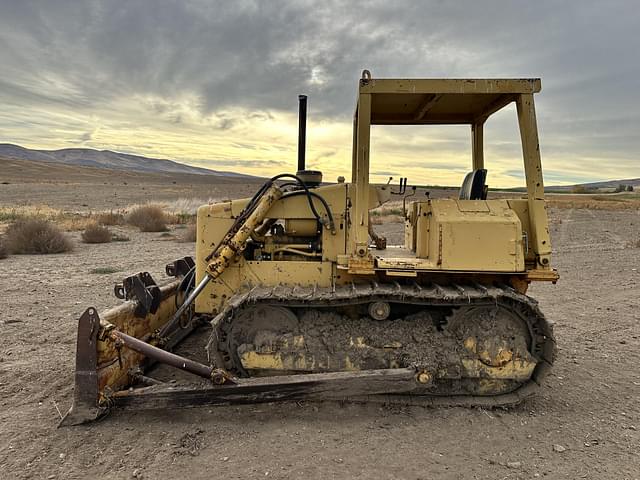 Image of Caterpillar D5 equipment image 1