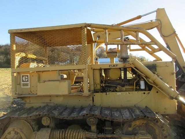 Image of Caterpillar D5 equipment image 4