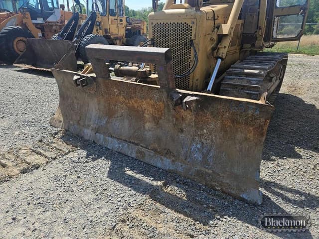 Image of Caterpillar D5B equipment image 1