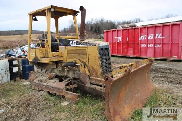 Image of Caterpillar D5C equipment image 1