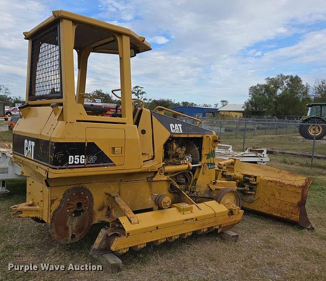 Image of Caterpillar D5G LGP equipment image 4