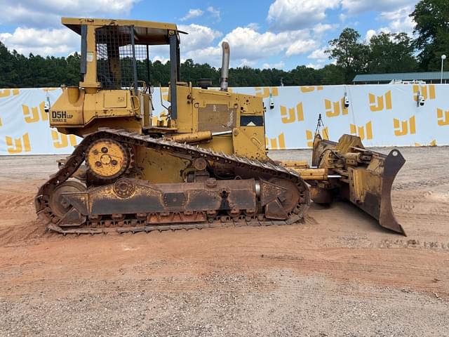 Image of Caterpillar D5H equipment image 3