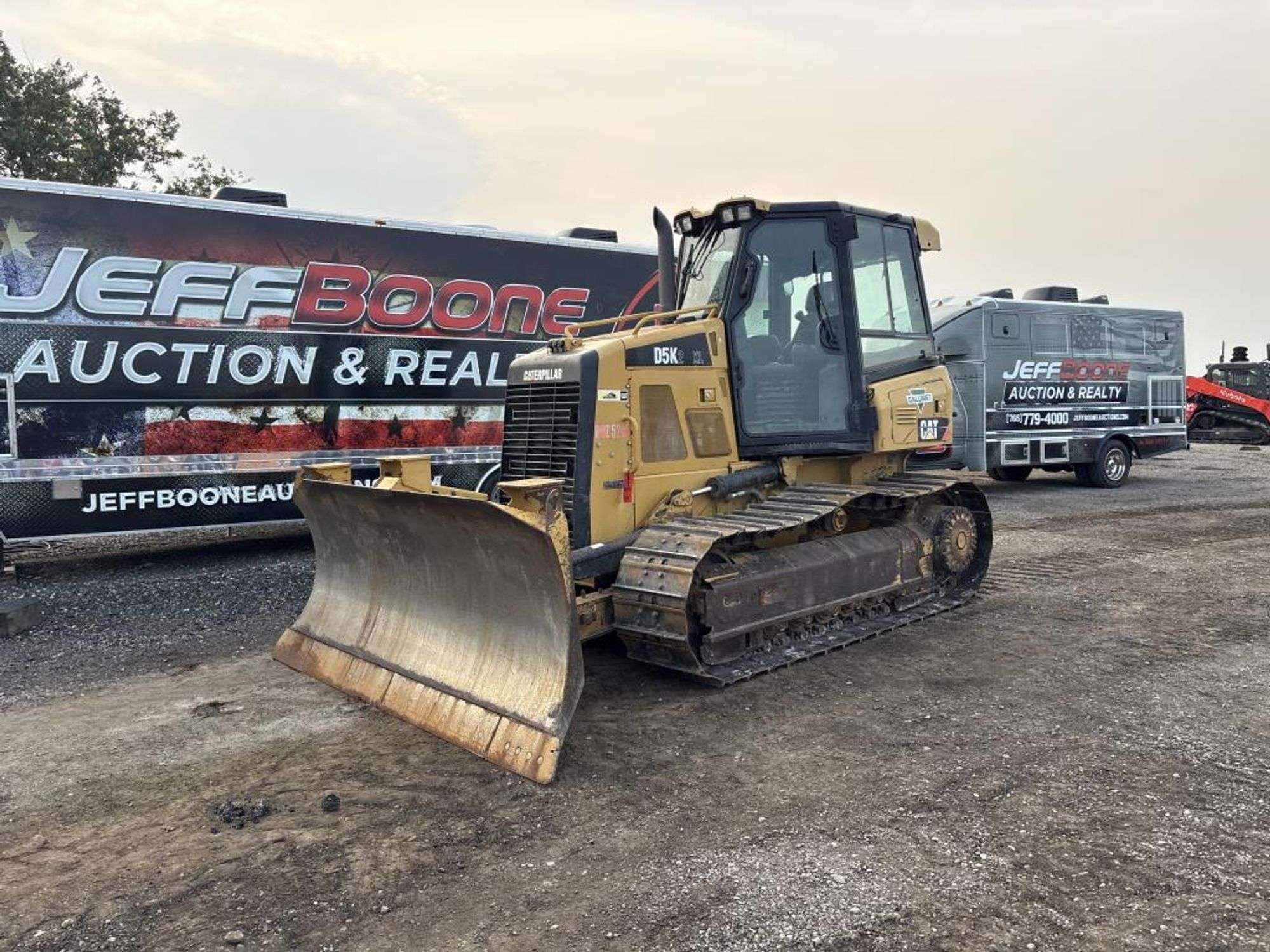 Caterpillar D5K2 XL Equipment Image0