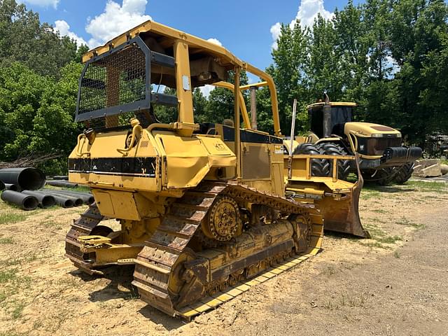 Image of Caterpillar D5M equipment image 2