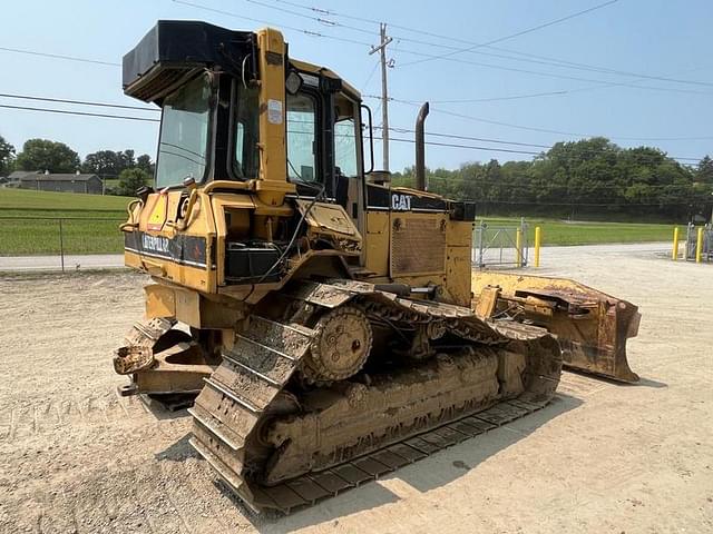 Image of Caterpillar D5M LGP equipment image 4