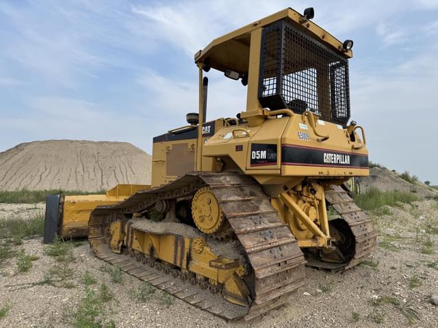 Image of Caterpillar D5M LGP equipment image 1
