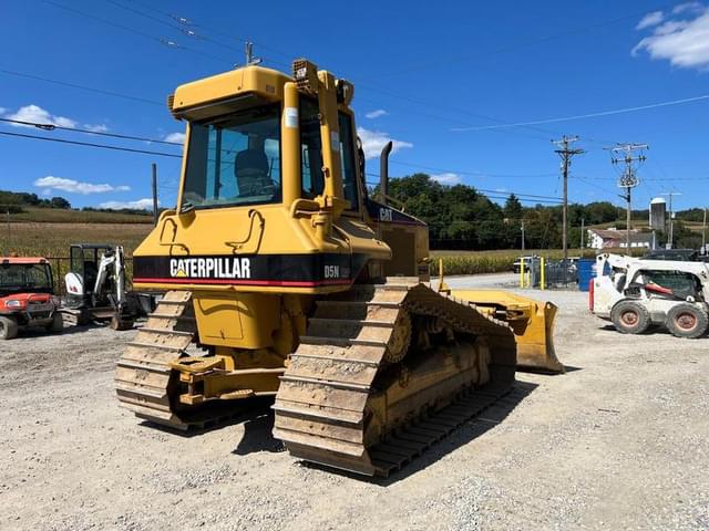 Image of Caterpillar D5N LGP equipment image 4