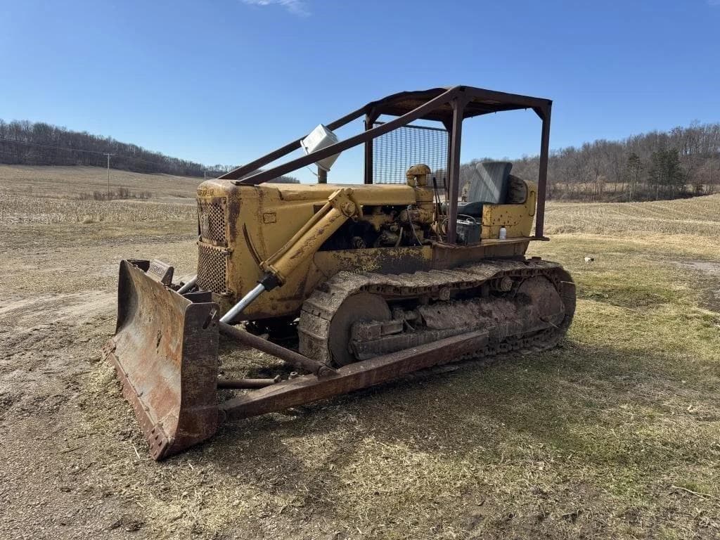 Image of Caterpillar D6 Primary image