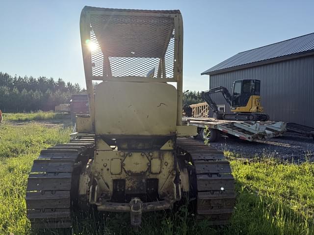 Image of Caterpillar D6 equipment image 3