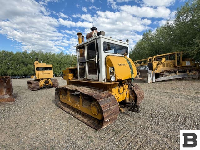 Image of Caterpillar D6C equipment image 3