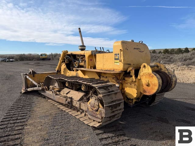 Image of Caterpillar D6C equipment image 3