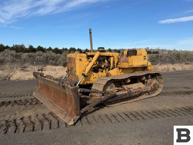 Image of Caterpillar D6C equipment image 1