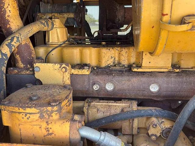 Image of Caterpillar D6D equipment image 2
