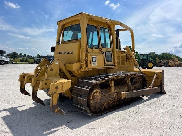 Image of Caterpillar D6D equipment image 2