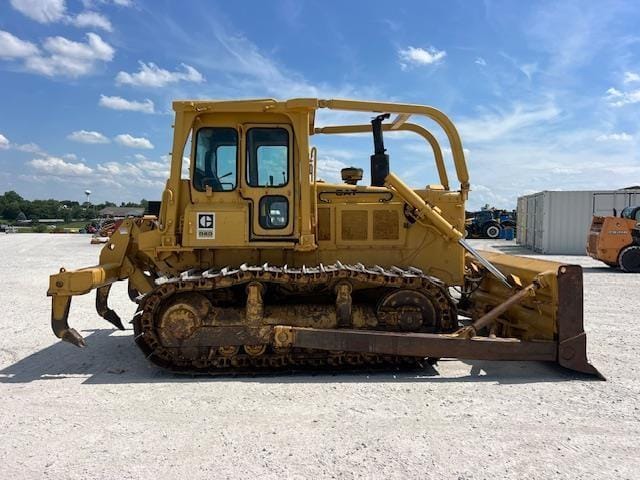 Caterpillar D6D Equipment Image0