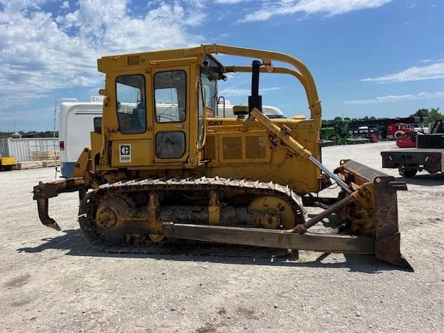 Image of Caterpillar D6D equipment image 4